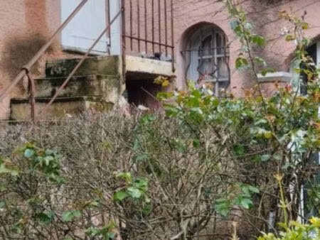 location t2 dans villa a eguilles