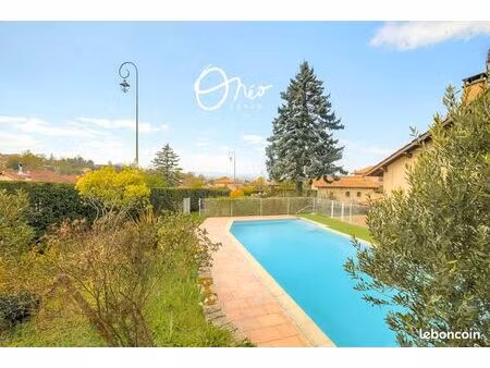 maison 7 pièces 175 m²