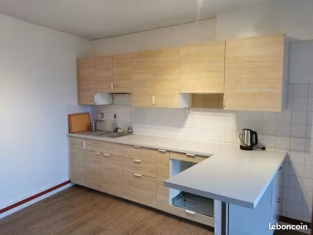 maison /appartement t2  62 m2  terrain  jolie vue