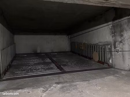 parking en sous sol saxe gambetta