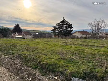 construction sur trèves: terrain à bâtir