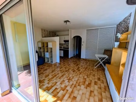 t1 meublé carry centre 30m2+terrasse 7m2