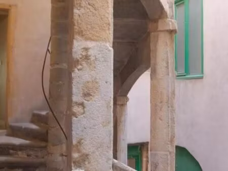 studio 1 pièce 30 m²