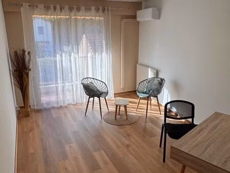 location bureau profession para/medicale