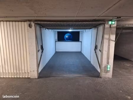 box à louer 13m2