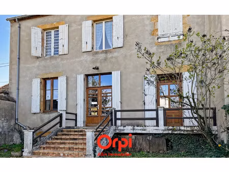 maison montmarault m² t-6 à vendre  74 800 €