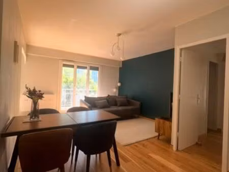 t2 lyon 6 bellecombe - séjour climatisé