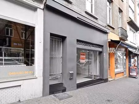 local commercial à louer  st-gilles  65 m²