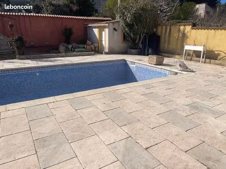villa 5 pièces 150 m²