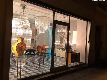 très beau local commercial de 60 m 2 en colocation