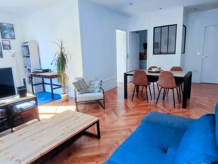 t3 lyon 6 - 86m2 - massena