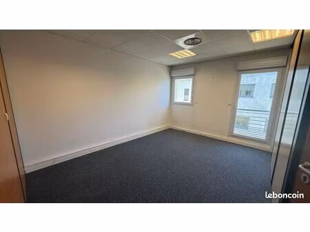 ensemble de 6 bureaux total 100 m2 environ à louer ; les milles actimart - aix-en-provence