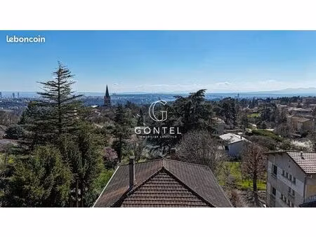 maison 5 pièces 200 m²