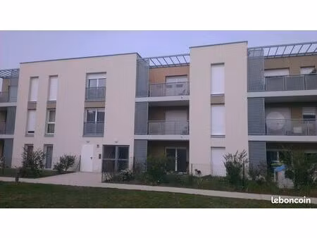 appartement t2 avec terrasse et garage clos en sous-sol