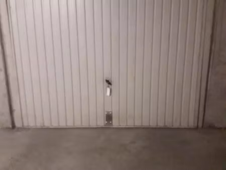 garage/box 14 m² lyon