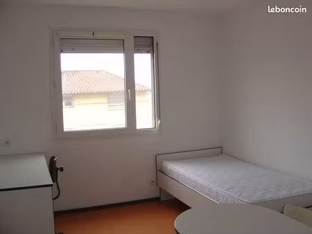 studio meuble +parking doua/insa/cnrs