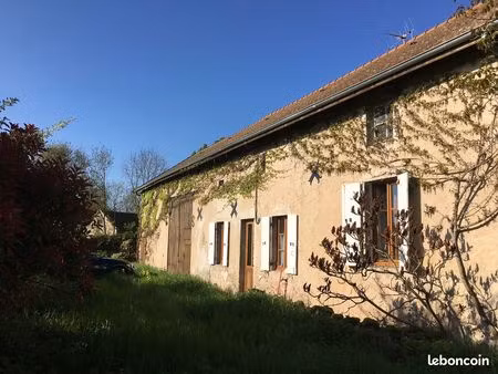 fermette bourbonnaise sinistree terrain 2570 m2 avec vues