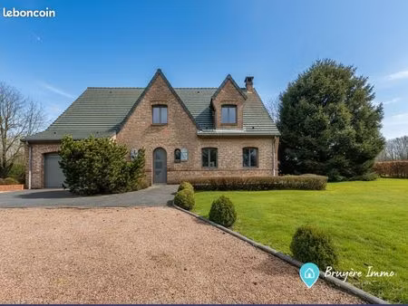 maison 8 pièces 172 m²