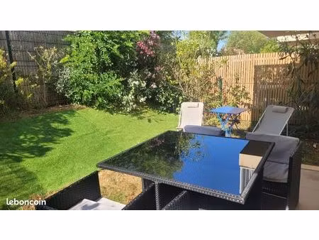 grand t2 de 2022 meublé  lumineux et calme avec jardin  parking  clim dans quartier prisé