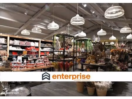 local commercial 130 m²