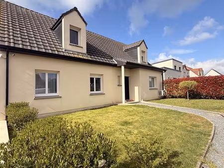 pavillon 8 pièces 145 m²