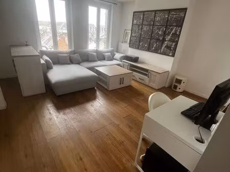 à louer t2 en hyper centre ville