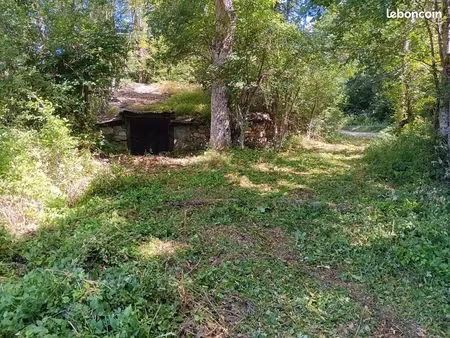location terrain ombragé