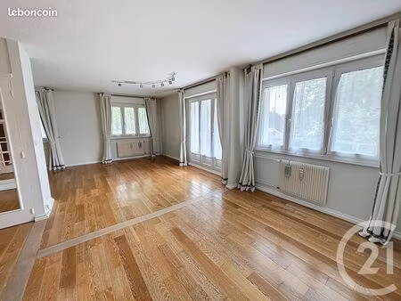 appartement 4 pièces 98 m²