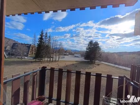 studio 1 pièce 31 m²