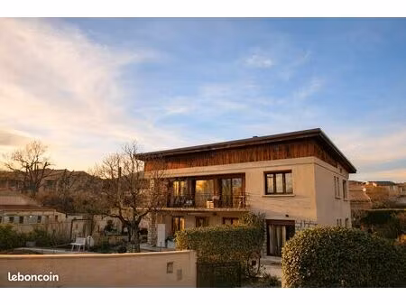 maison deux appartements – piscine