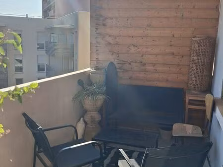 t3 renove avec terrasse +cave