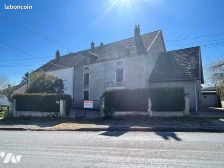 maison 8 pièces 200 m²