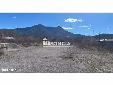 digne  terrain zone commerciale