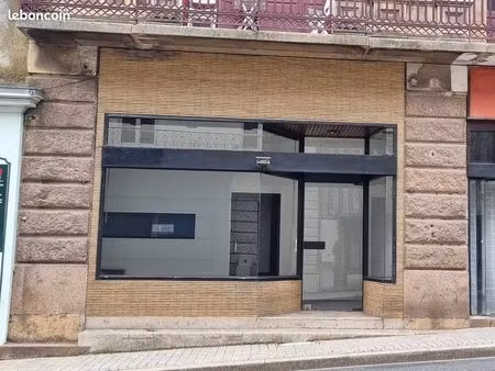 local commercial 28 m² lapalisse