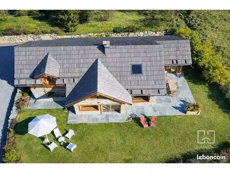 chalet 5 pièces 166 m²