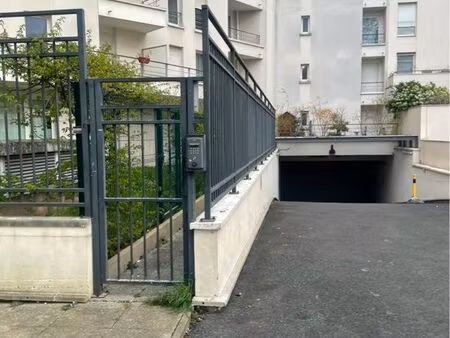 place de parking sous sol courbevoie
