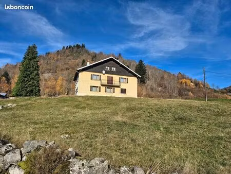 maison 8 pièces 195 m²