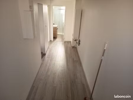 location appartement refait à neuf face au parc thermal