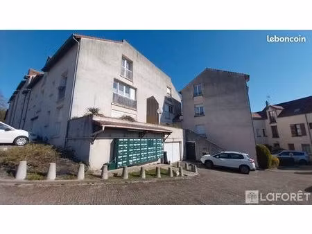 studio 1 pièce 33 m²