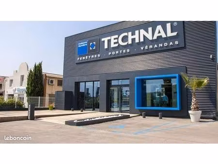 showroom et bureaux à louer / à vendre