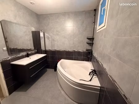 maison à louer à cruas