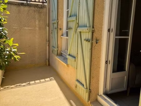 studio meublé avec terrasse