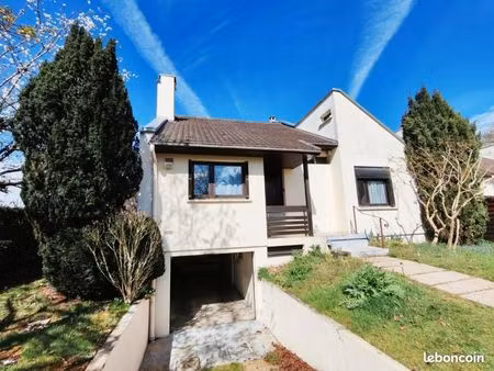 maison 8 pièces 118 m²