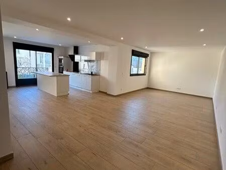 quartier calme à 5 min à pied du centre ville de sens