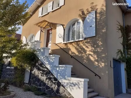 maison individuelle avec jardin