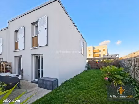 maison 5 pièces 94 m²