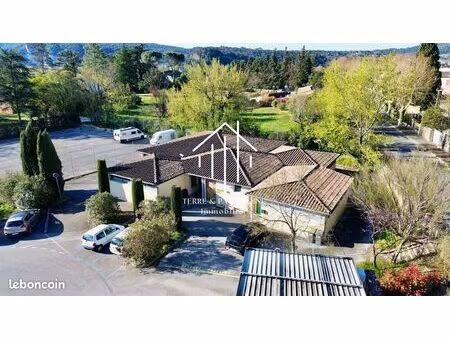 local 327 m² vallon pont d'arc