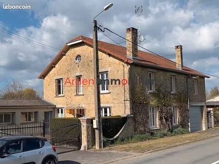 maison 8 pièces 239 m²