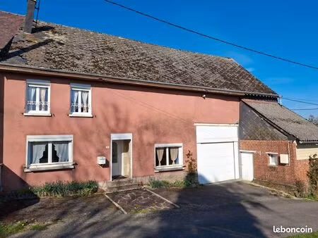 maison de campagne avec grand garage / atelier / cave - axe signy-l'abbaye / liart