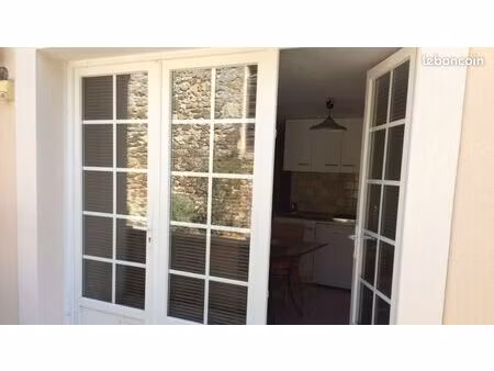 t2 meublé avec terrasse